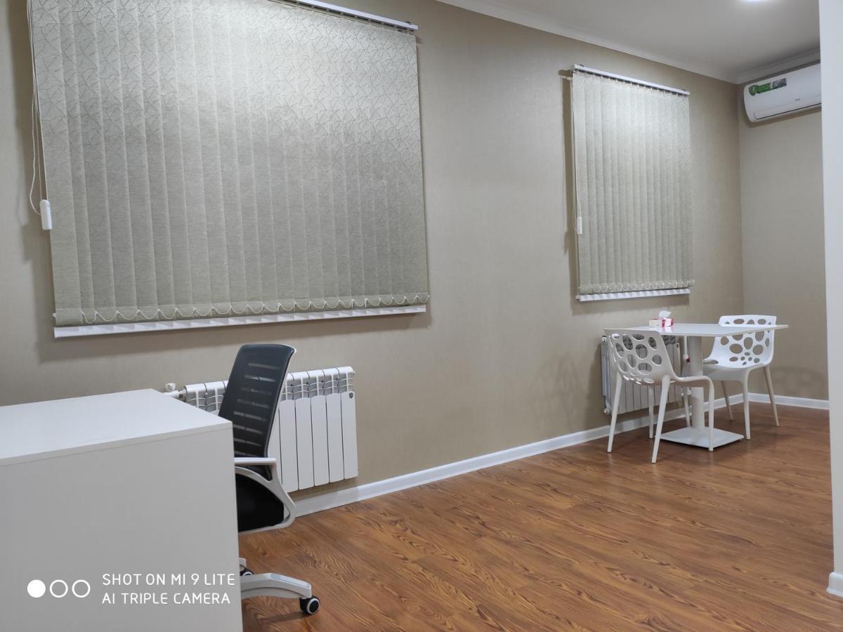 1-Bedroom Apartment In The Very City Center Taškent Exteriér fotografie