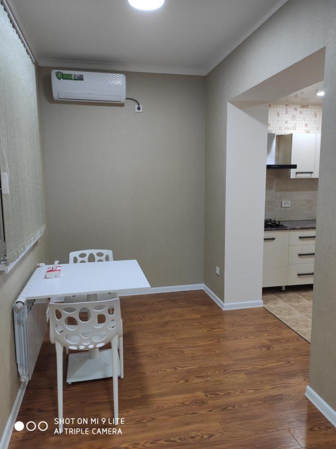 1-Bedroom Apartment In The Very City Center Taškent Exteriér fotografie
