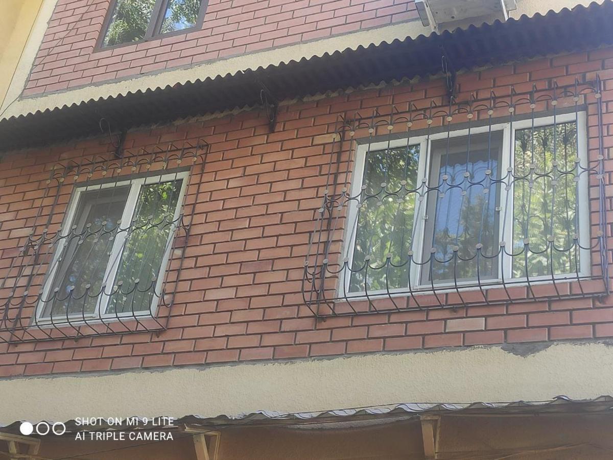 1-Bedroom Apartment In The Very City Center Taškent Exteriér fotografie